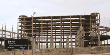 Aprobado el último trámite para la demolición de la estructura del edificio del Palacio de Congresos junto al Hospital