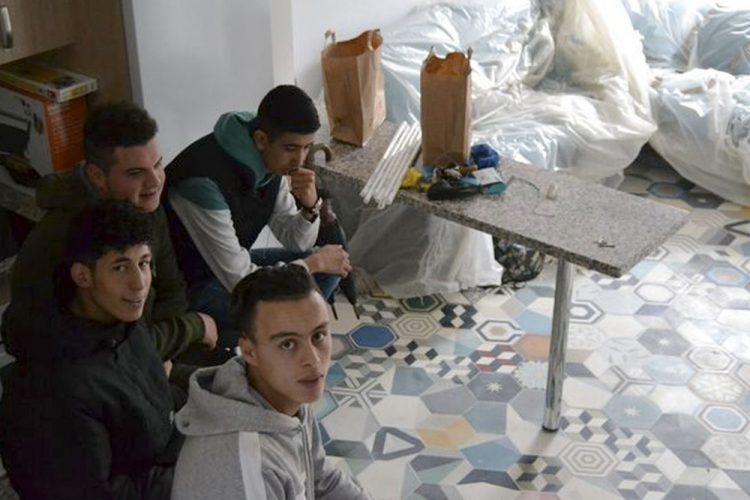 APDHA denuncia que la Junta dejará en la calle sin alternativa a 150 jóvenes ex tutelados durante el estado de alarma