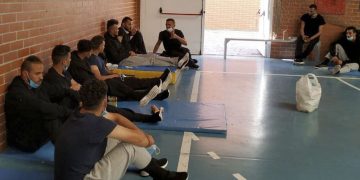 APDHA denuncia ante el Defensor del Pueblo el abandono de 16 personas migrantes en Granada