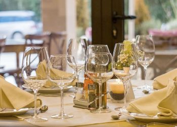 Los ayuntamientos podrán ampliar hasta las 3.00 horas el cierre de establecimientos de hostelería