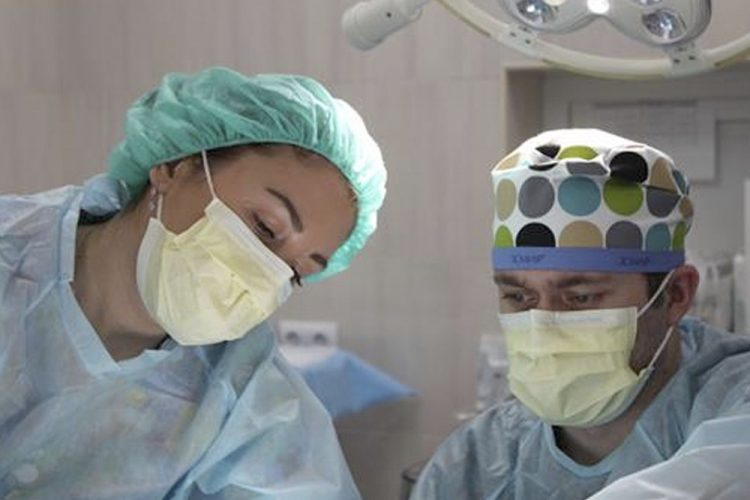 El Gobierno distribuye 3,3 millones de mascarillas a petición de las comunidades autónomas