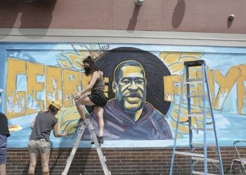 Detenido el policía implicado en el asesinato de George Floyd en Mineápolis