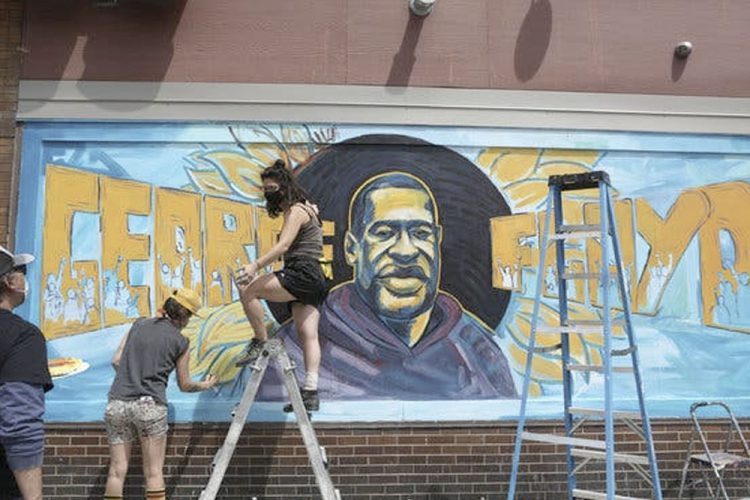 Detenido el policía implicado en el asesinato de George Floyd en Mineápolis