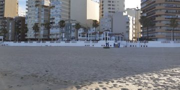 Cádiz activará la temporada baja de playas este lunes