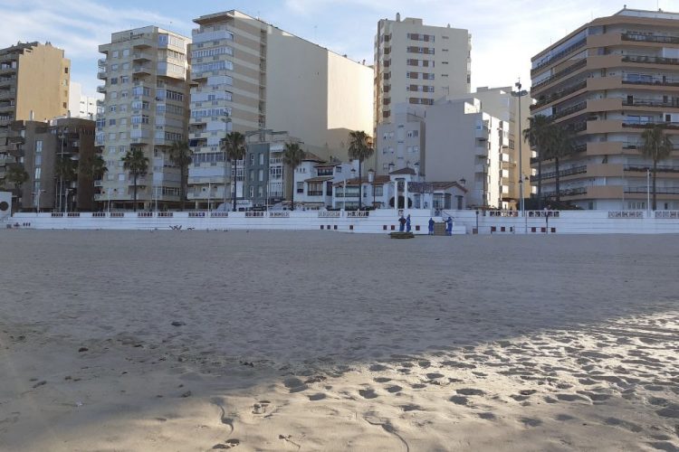 Cádiz activará la temporada baja de playas este lunes