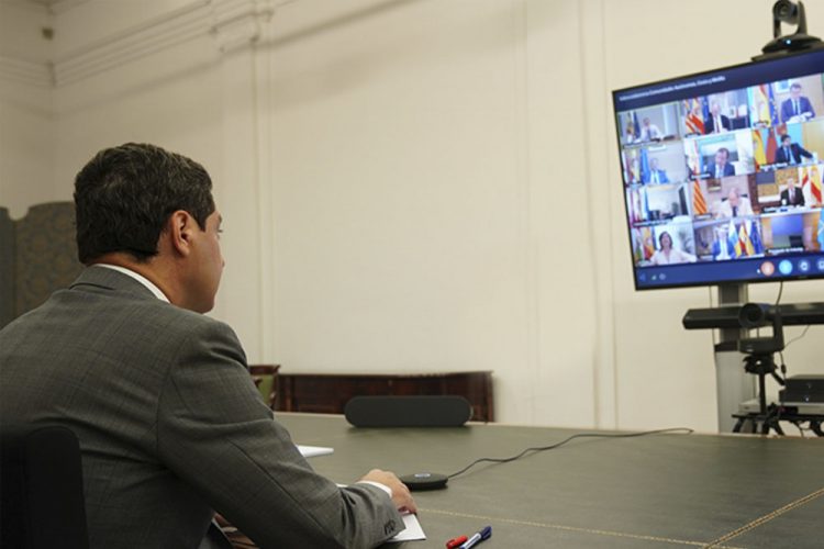 Moreno anuncia el Plan AIRE con 165 millones de euros para crear 19.000 empleos en los municipios de Andalucía