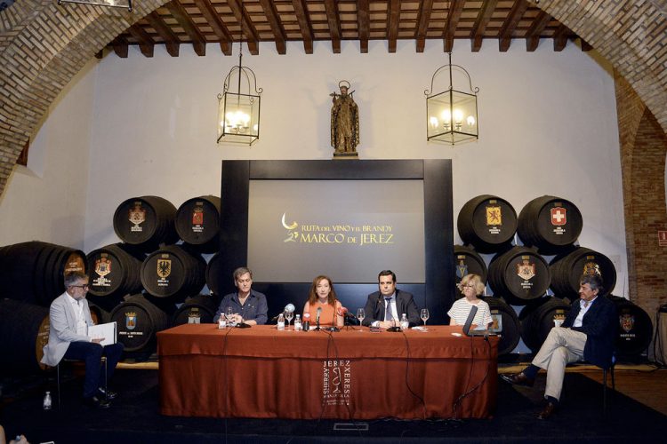 La Ruta del Vino y Brandy del Marco de Jerez editará una guía enogastronómica