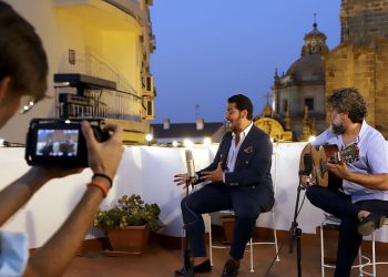 Y los aires del flamenco sonaron al atardecer en las azoteas de Jerez