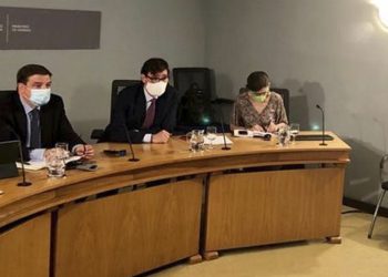 El Gobierno se reúne con las CCAA para planificar el movimiento de los temporeros y prevenir posibles brotes de COVID-19