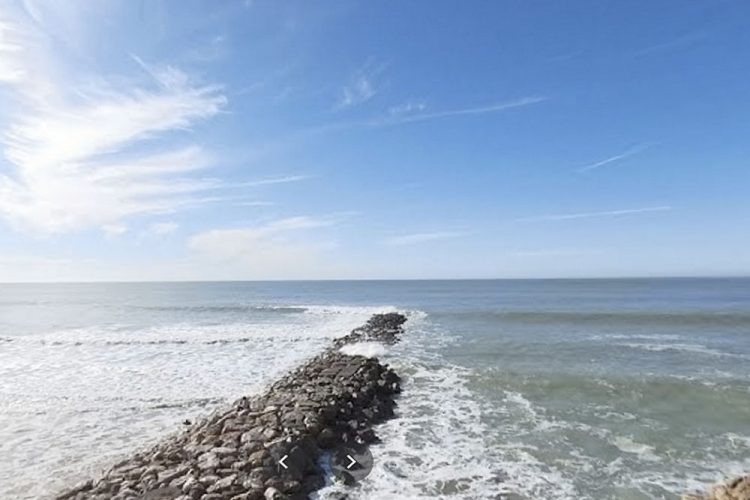Fallece una mujer ahogada en la playa Santa María del Mar en Cádiz
