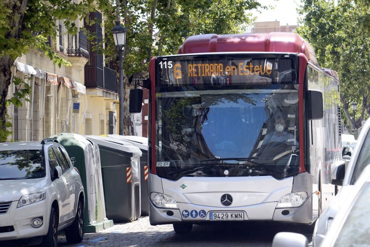 El servicio de transporte urbano se situará al 73% desde el día 21