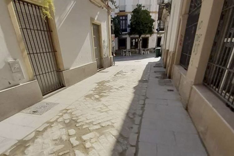 “Srª Alcaldesa, ahora que vamos despacio, vamos a contar mentiras tralará…”