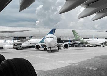 Gobierno, patronal y sindicatos acuerdan elaborar un Plan de Choque para el sector aeronáutico nacional