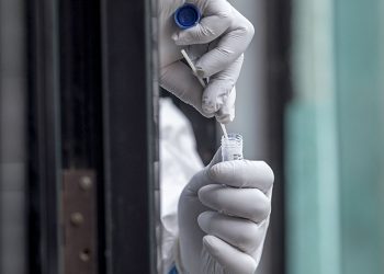 La Junta recomienda limitar las reuniones familiares a seis personas en toda Andalucía