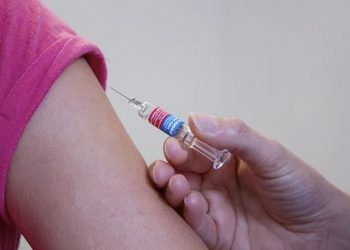 ¿Cuándo habrá una vacuna contra la covid-19 para la infancia?