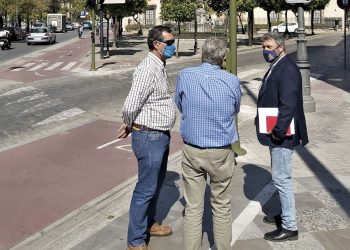 Movilidad instala un nuevo paso regulado por semáforo en alameda Cristina