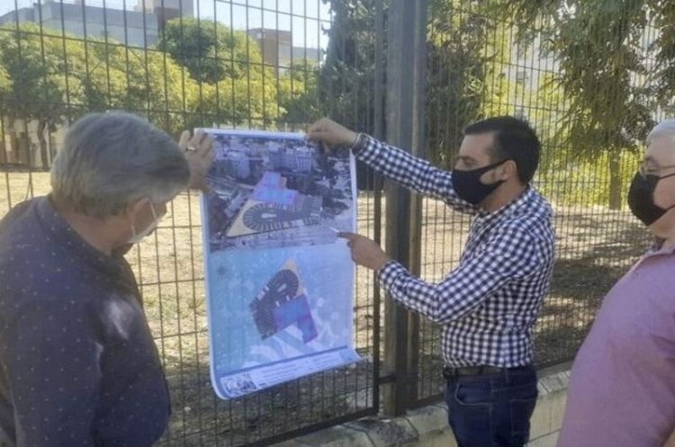 Prevista una zona regulada de aparcamientos en Torresblancas y otra pista polideportiva