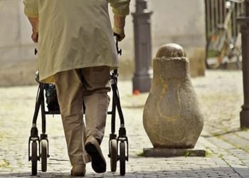 1.574 ancianos y 681 trabajadores positivos en residencias de ancianos de Andalucía