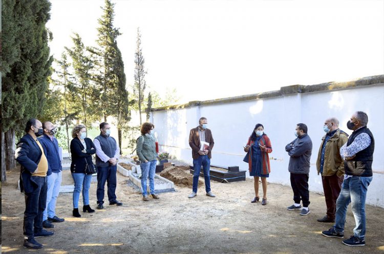 Ana Hérica Ramos visita el cementerio islámico junto a la comunidad Al Umma