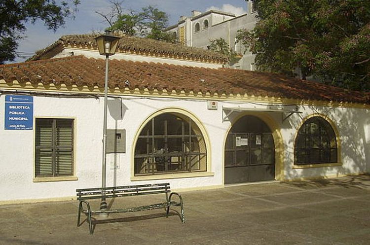 Adelante Jerez propone puestos informáticos en las Bibliotecas de Distrito y refuerzo de inversión en libros juveniles