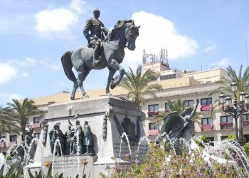 El ayuntamiento sostiene que el monumento a Primo de Rivera queda fuera del ámbito temporal de aplicación de la Ley de Memoria