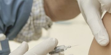 En vista de la aceleración de la propagación de la COVID-19, el Comité de Emergencia del RSI insta a centrarse en las medidas que funcionan