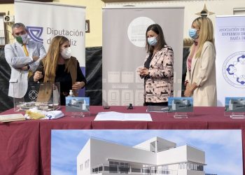 Primera piedra del centro de estancia diurna para personas con Parkinson en San Fernando