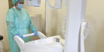 El hospital de Jerez y varias residencias de ancianos desbordados por los brotes de COVID-19