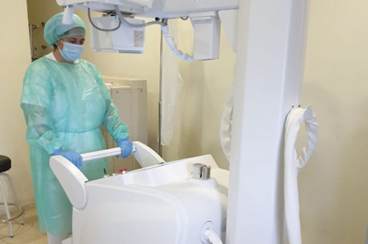 El hospital de Jerez y varias residencias de ancianos desbordados por los brotes de COVID-19