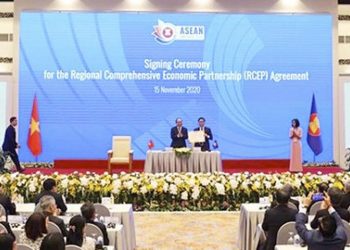 CHINA da un golpe mortal al proteccionismo estadounidense al encabezar el mayor acuerdo de libre comercio del mundo