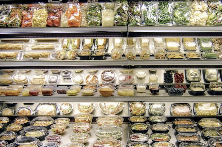 La etiqueta de la comida preparada debe indicar los ingredientes, el peso y la fecha de caducidad