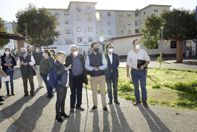 400.000 euros para la reforma integral de las plazas de la barriada de Las Torres