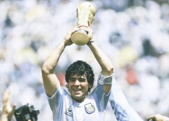 Muere Diego armando Maradona a los 60 años de edad
