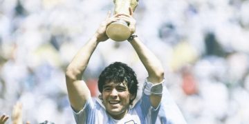Muere Diego armando Maradona a los 60 años de edad