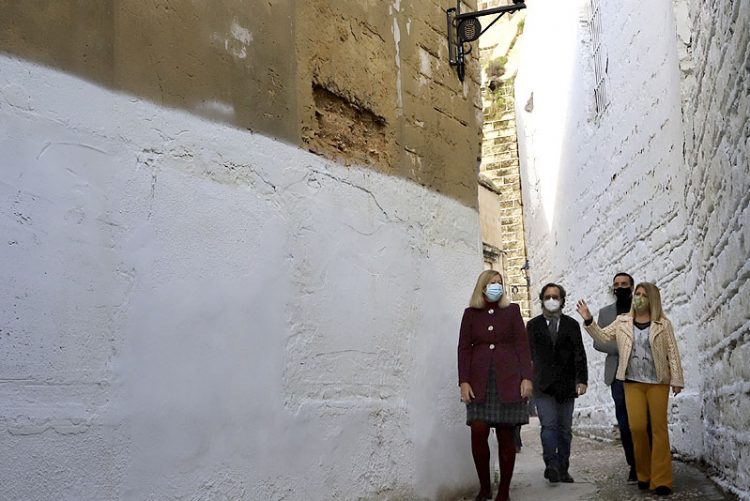 El entorno de la iglesia de San Juan de los Caballeros se transforma en un espacio totalmente accesible y visitable