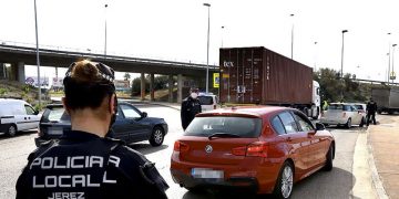 Controlados 14.000 vehículos en los accesos a Jerez durante el cierre perimetral