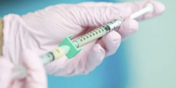 Vacunas y patentes, economía o vida