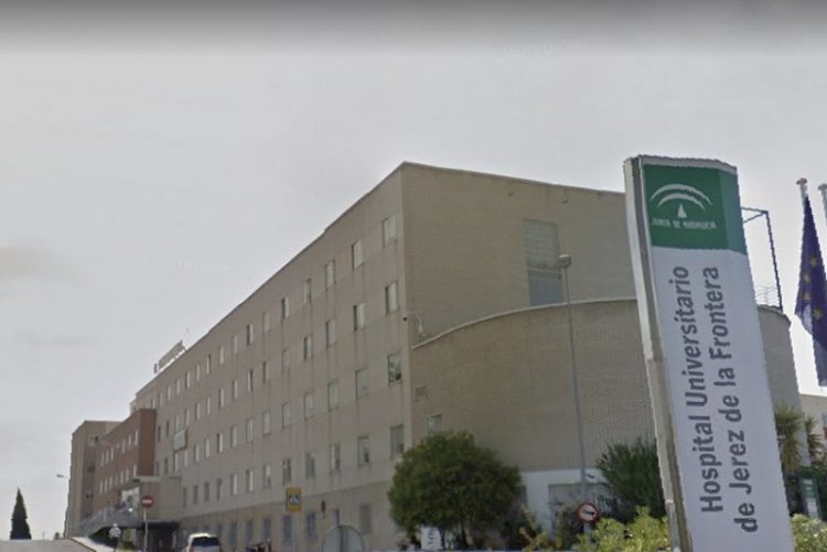 Herido grave un trabajador tras caer de una escalera desde una altura de 5 metros en Jerez