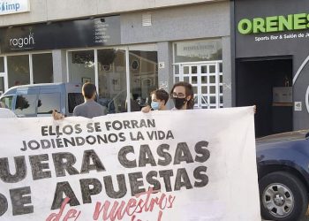 IU presenta medidas para evitar la expansión de las casas de apuestas