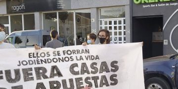 IU presenta medidas para evitar la expansión de las casas de apuestas