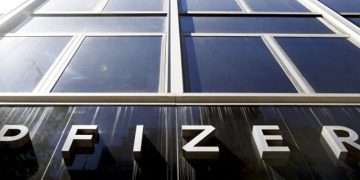 La U.E niega a sus propios eurodiputados el contrato con la farmacéutica Pfizer