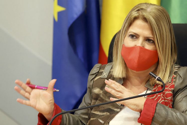 La alcaldesa llama a la ciudadanía a salir lo menos posible y extremar las precauciones este fin de semana