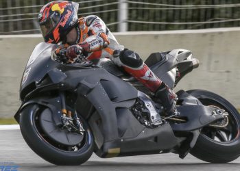 Poca acción en pista en el último día de test privados para equipos de Superbike