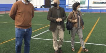 Nuevo césped en el campo de fútbol de Guadalcacín