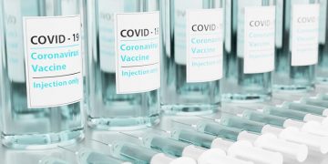 El PP gallego aprueba una proposición de Ley para hacer obligatoria la vacunación