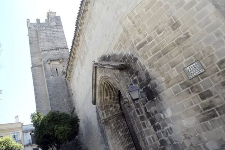 La Asociación Laicista de Jerez denuncia la apropiación indebida por parte de la iglesia de bienes municipales
