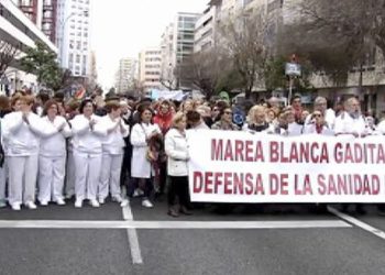 La Marea Blanca convoca una manifestación para luchar contra el desmantelamiento de la sanidad pública este sábado 20 a las 11 en Puertas de Tierra