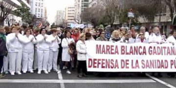 La Marea Blanca convoca una manifestación para luchar contra el desmantelamiento de la sanidad pública este sábado 20 a las 11 en Puertas de Tierra