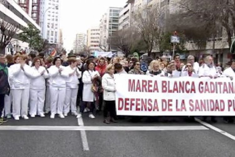 La Marea Blanca convoca una manifestación para luchar contra el desmantelamiento de la sanidad pública este sábado 20 a las 11 en Puertas de Tierra