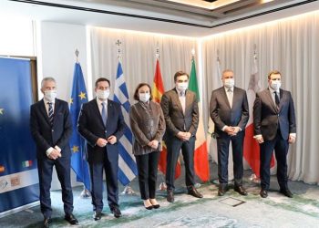 España, Italia, Grecia, Chipre y Malta reclaman a la UE que garantice un reparto equitativo de la responsabilidad en materia migratoria